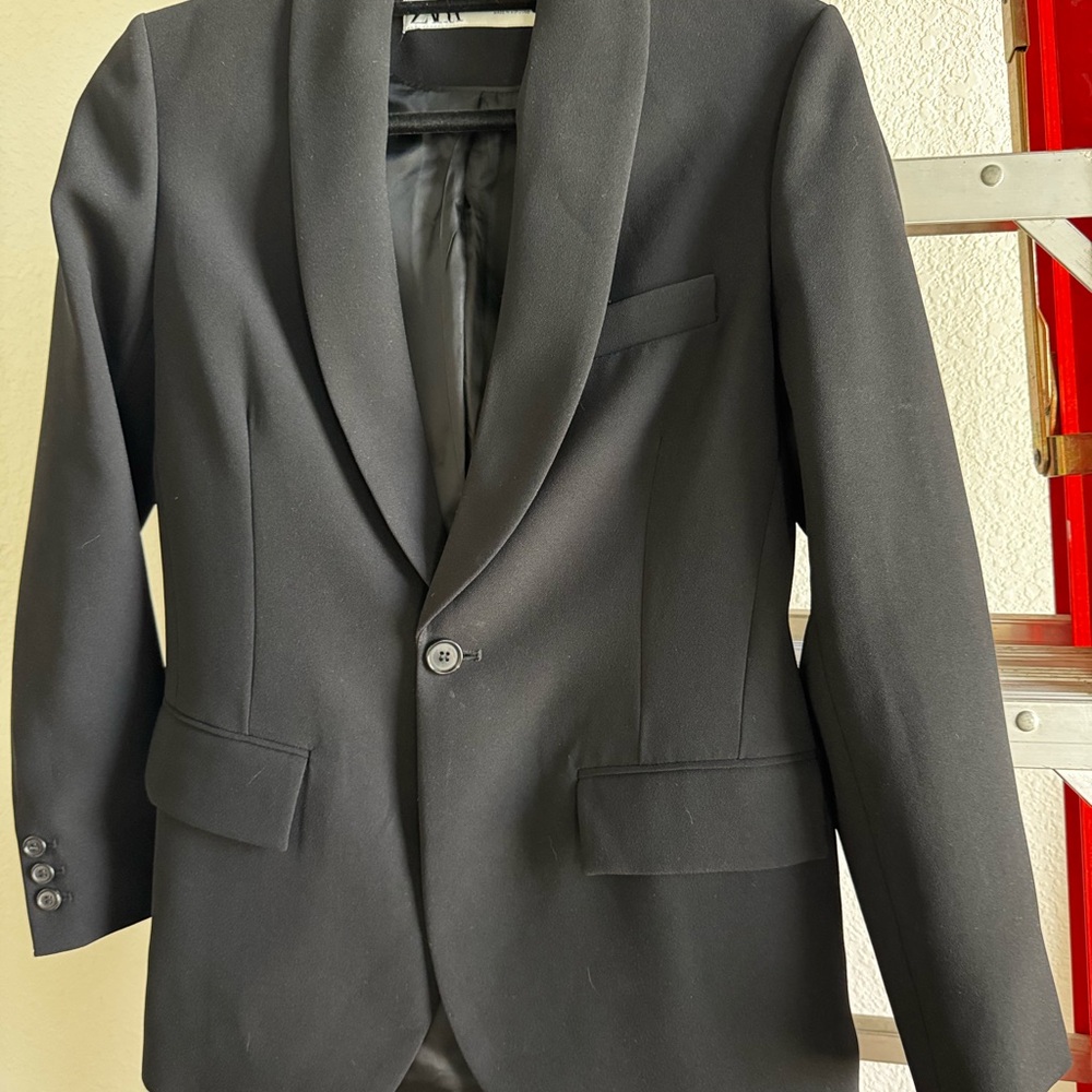 Zara Elegant Women’s Blazer